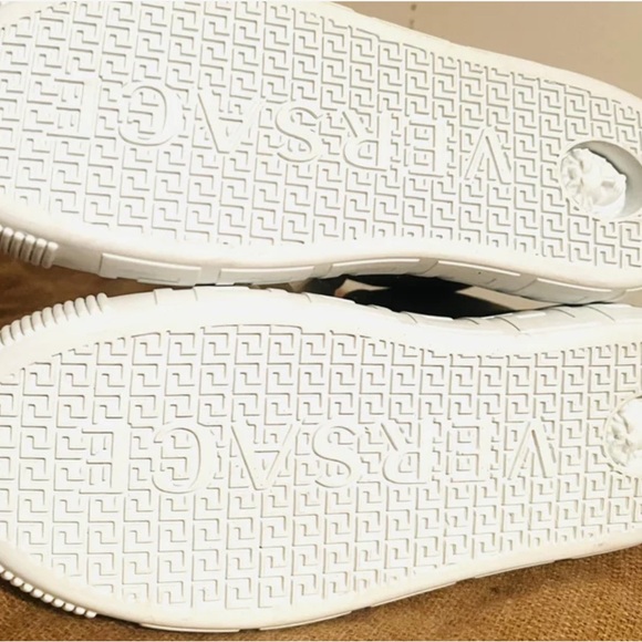 Brand New VERSACE Medusa Glitter Sneakers, Size 38 Unisex - Picture 5 of 6